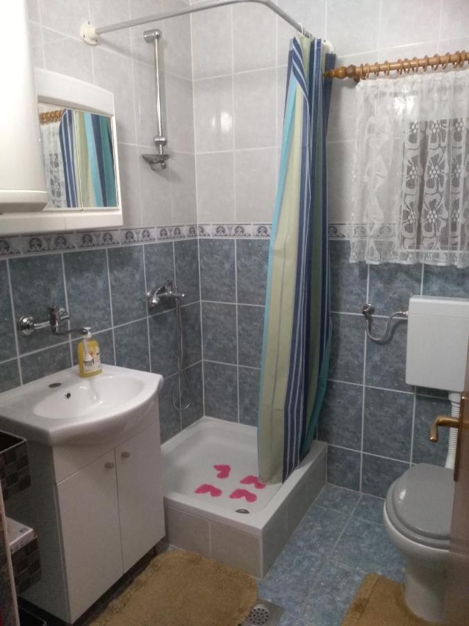 Apartman Borosa Vir Bagian luar foto